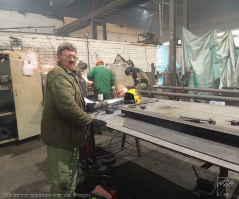 Сборщик металлоконструкций под дальнейшую обварку