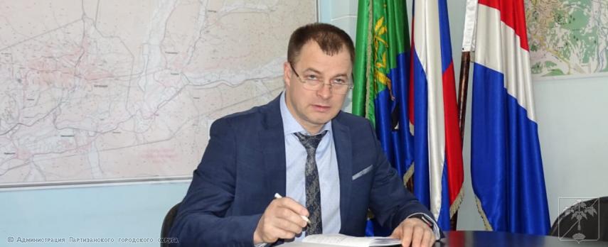 Поздравление главы муниципального округа город Партизанск О.А.Бондарева с Международным женским днем Поздравление главы муниципального округа город Партизанск О.А.Бондарева с Международным женским днем